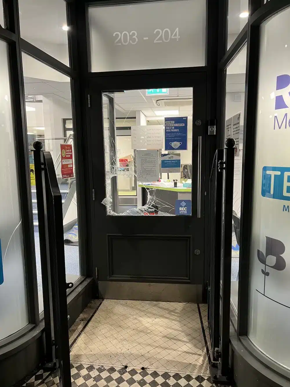 Emergency Glazing Service Birmingham Both Domestic and Commercial properties are welcome
